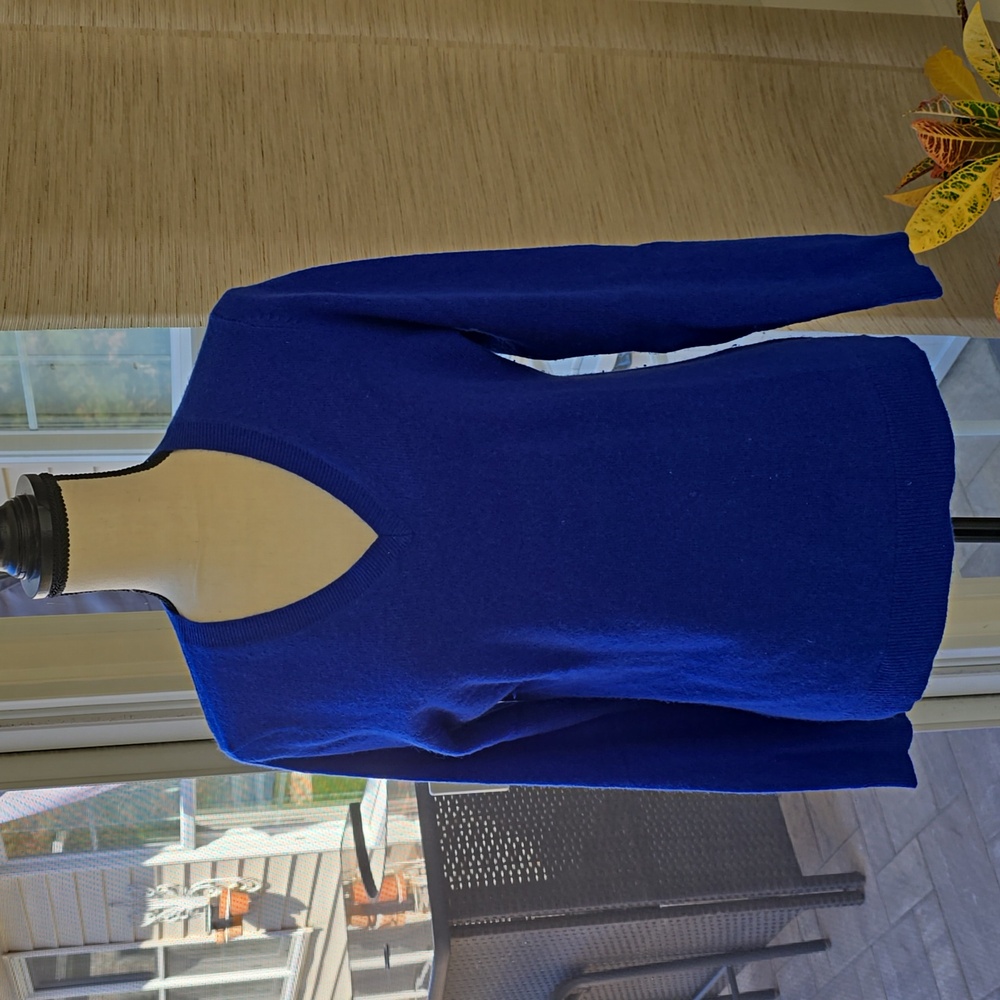 CHARTER CLUB  LUXURY V NECK CASHMERE SWEATER